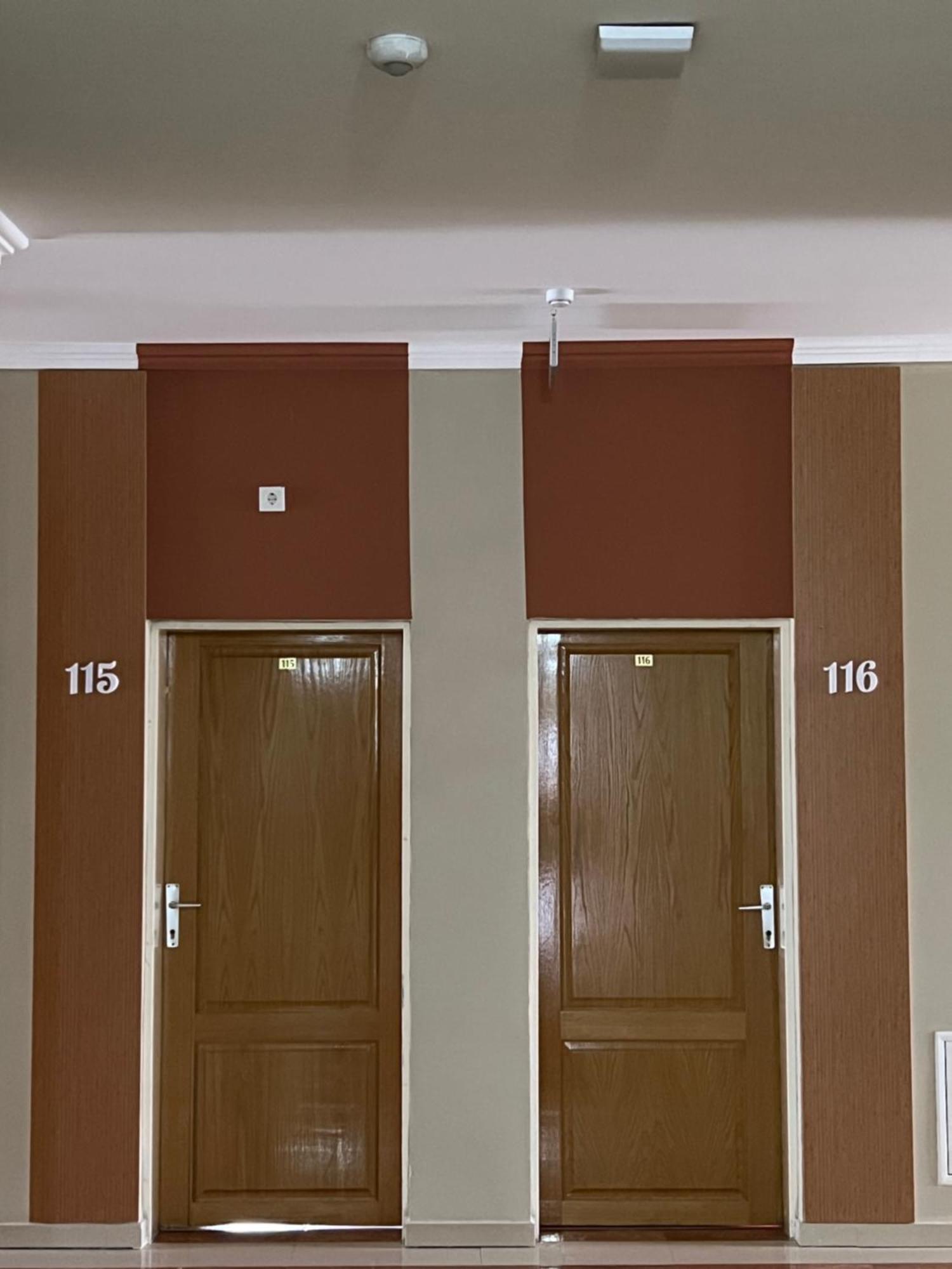 Hotel Yal Restaurant Tetovo Exteriör bild